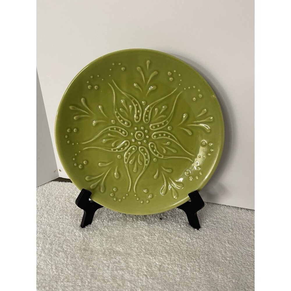 Nocal LDA Ceramics Portugal Chatreuse 8” Embossed Salad Dessert Plate